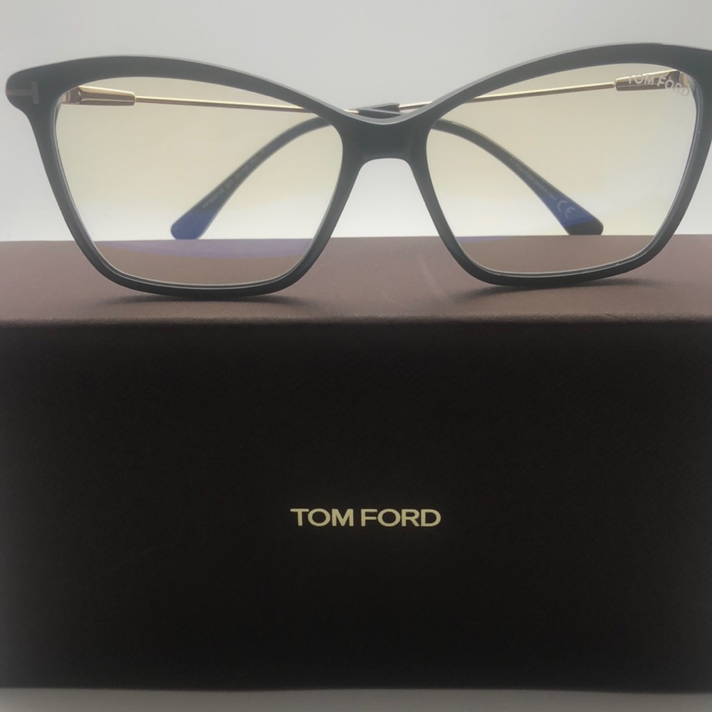 Tom Ford TF5687-b eyeglasses